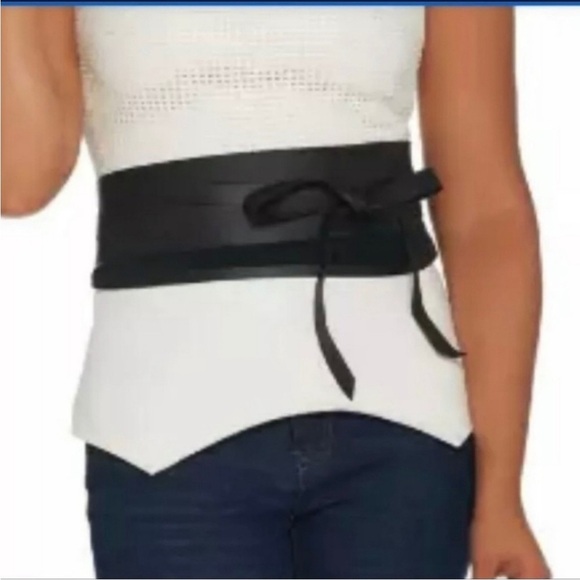 G.I.L.I. Obi Reversible Leather Embossed Wrap Belt Medium/Large Tan main image 3